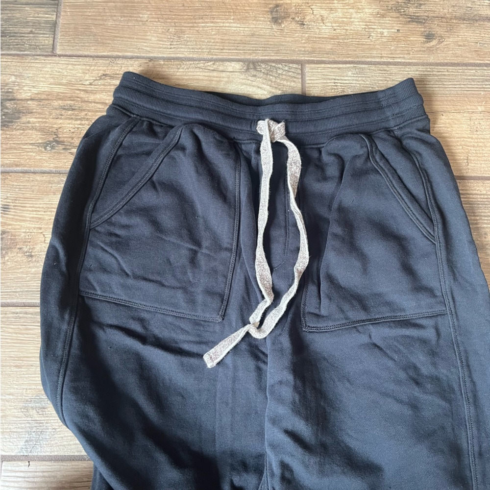 NWT S Anthropologie daily practice joggers sweats